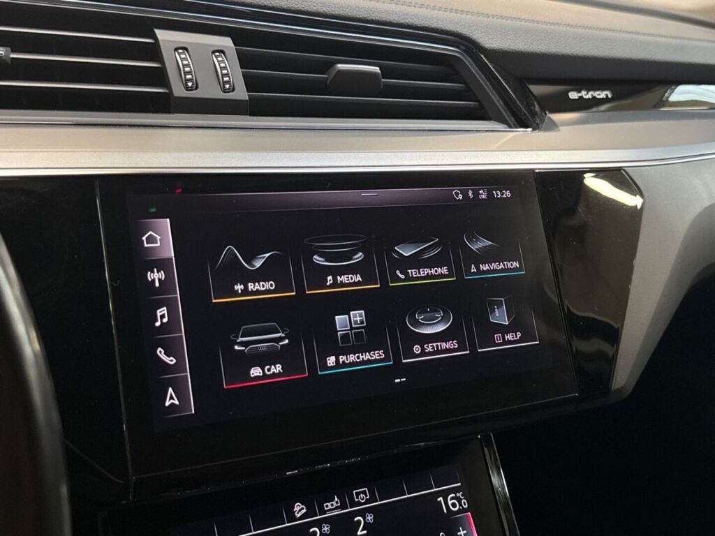 Audi e-tron 2020 Sininen