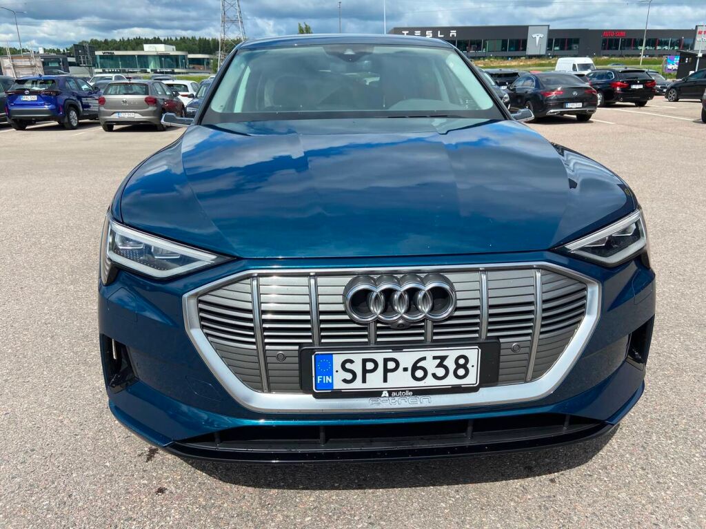 Audi e-tron 2020 Sininen