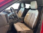 Opel Astra 2024 Punainen