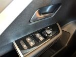 Opel Astra 2024 Punainen