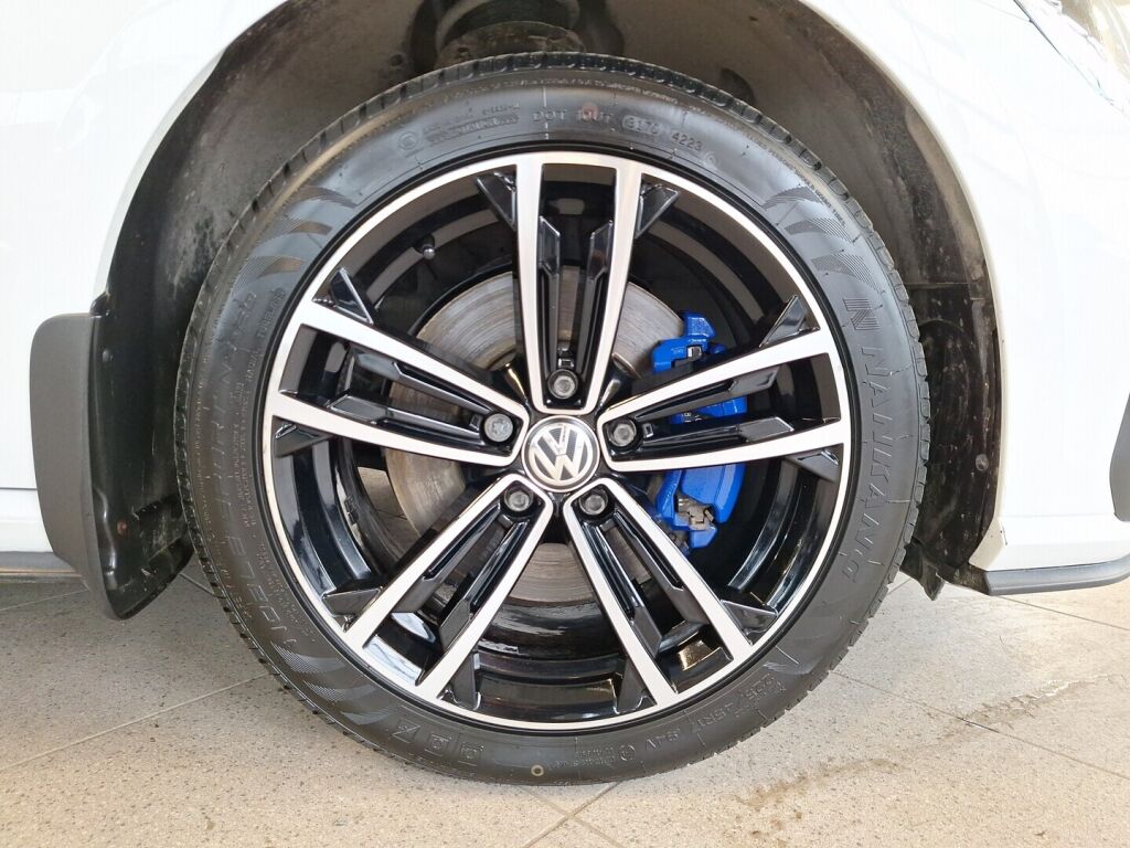 Volkswagen Golf 2020 Valkoinen