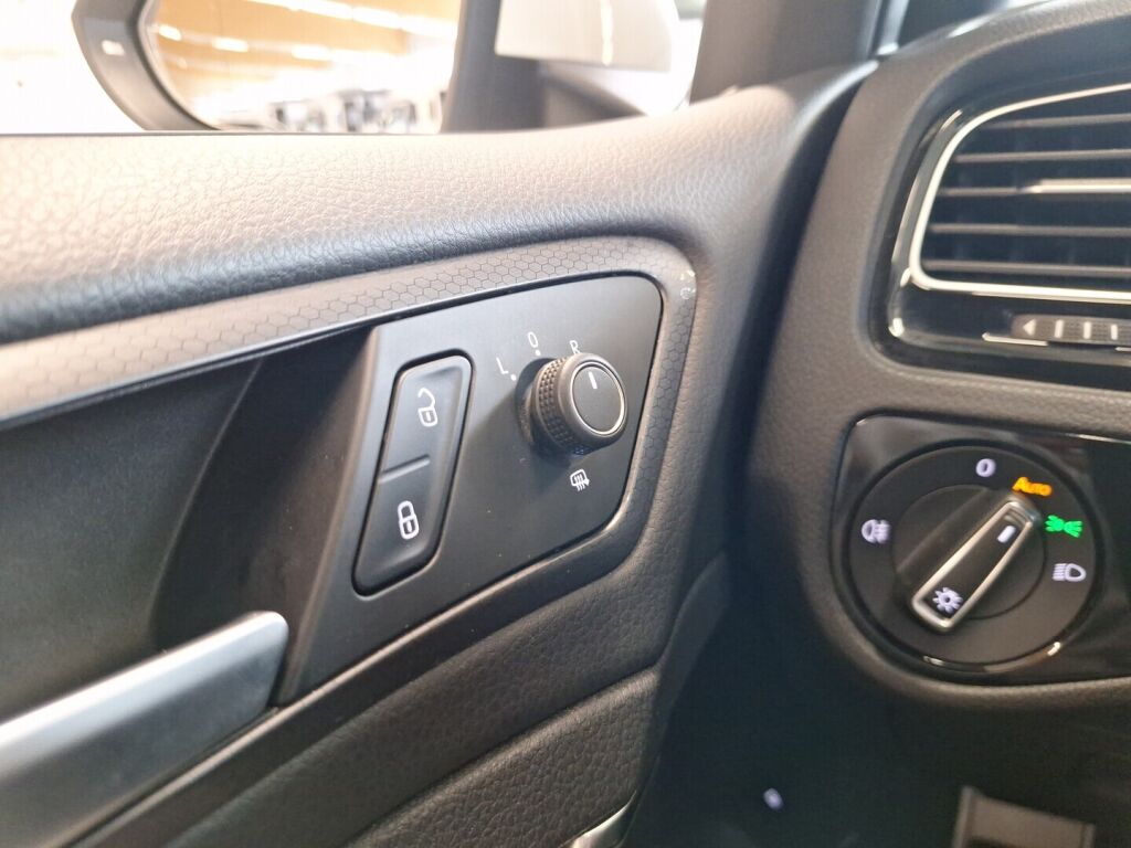 Volkswagen Golf 2020 Valkoinen