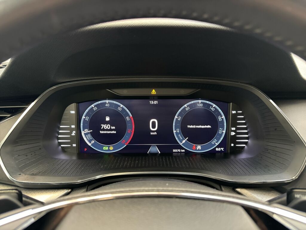 Skoda Octavia 2024 Valkoinen