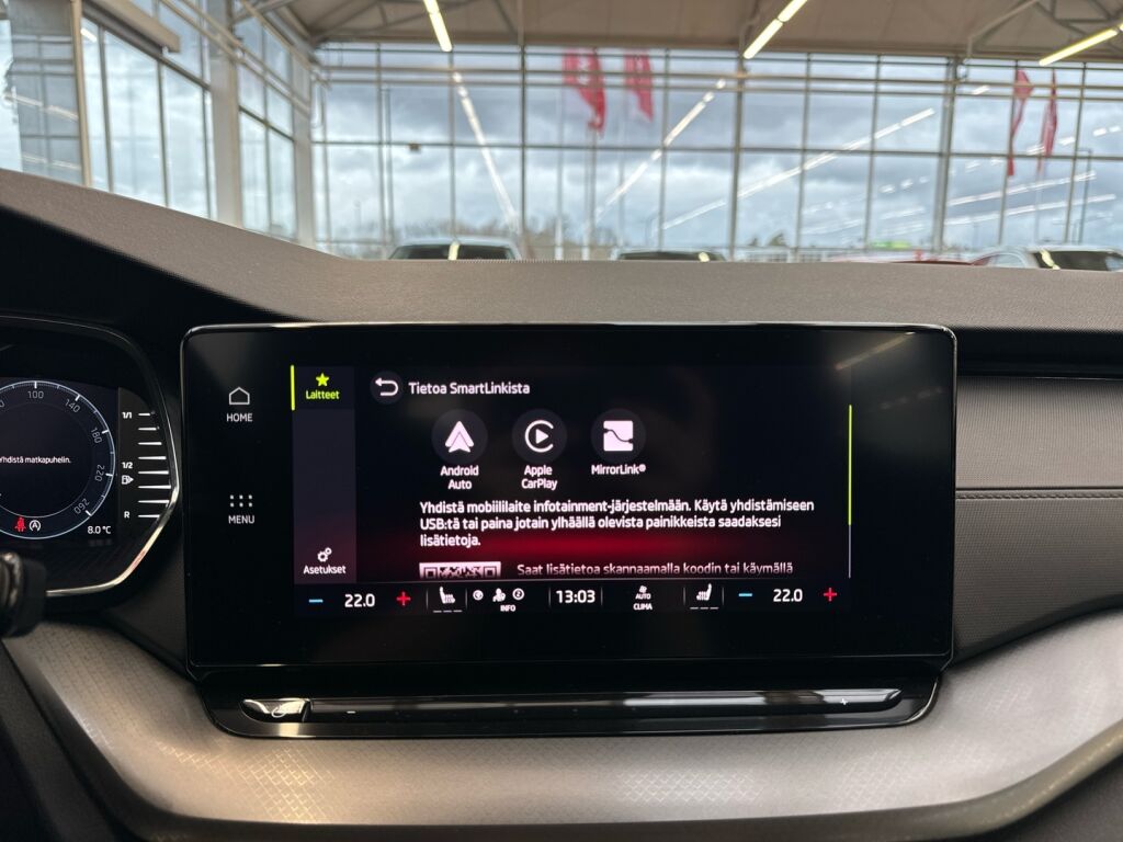 Skoda Octavia 2024 Valkoinen