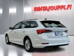 Skoda Octavia 2024 Valkoinen