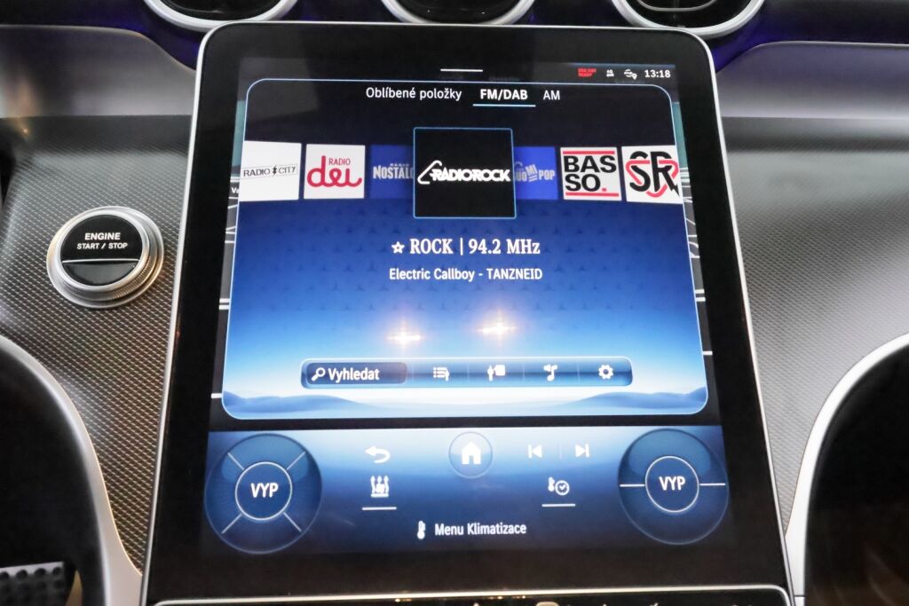 Mercedes-Benz GLC 2024 Musta