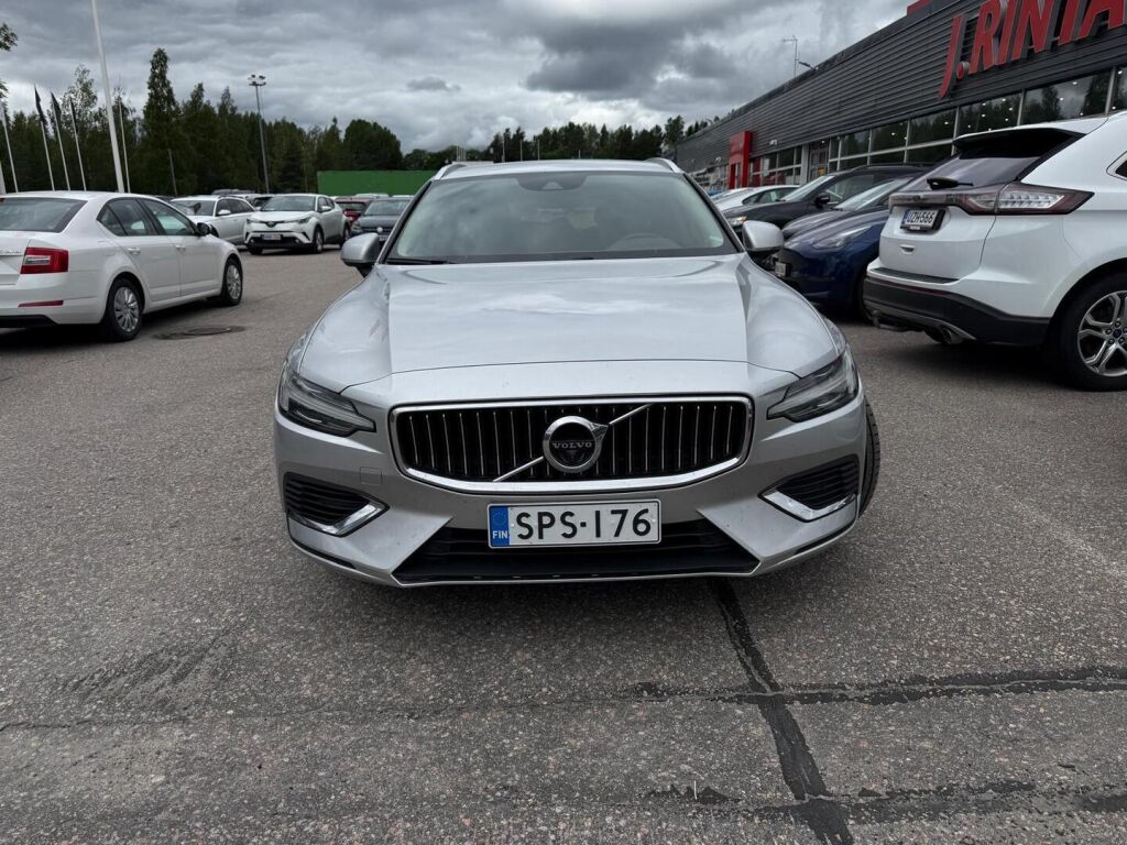 Volvo V60 2022 Harmaa