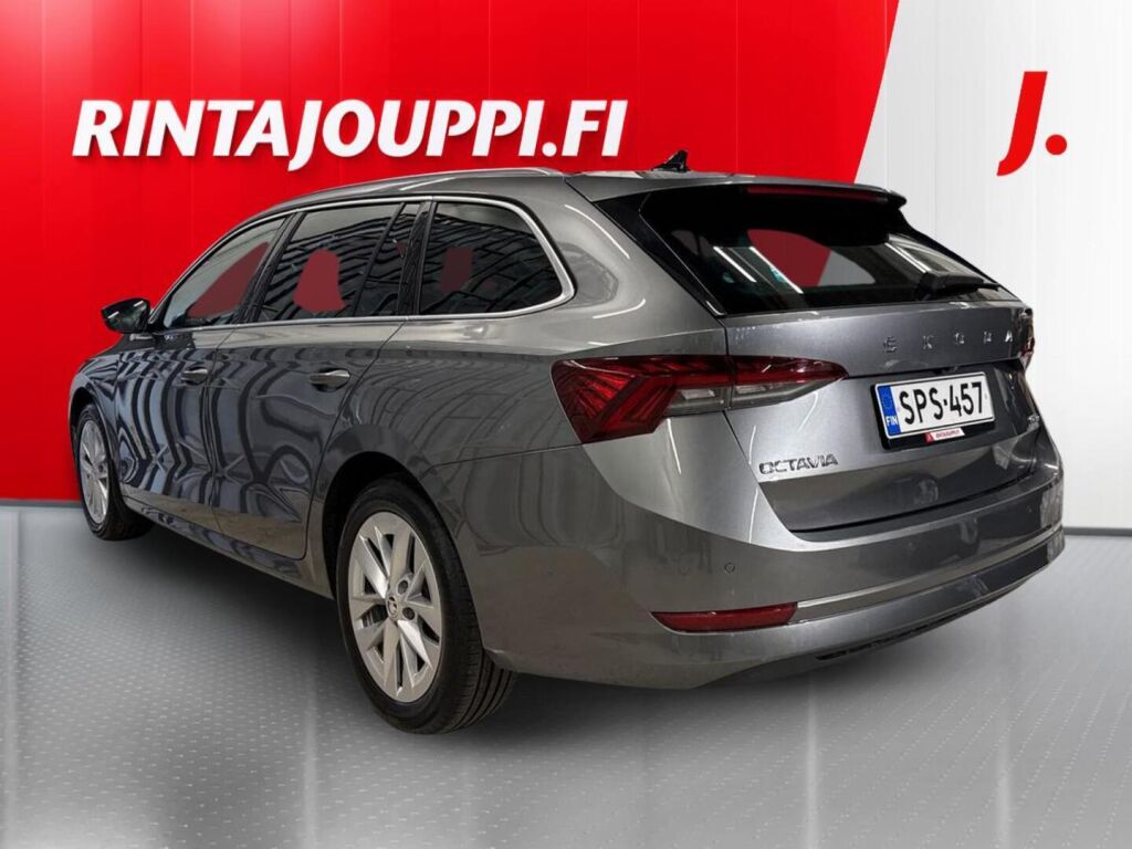 Skoda Octavia 2024 Harmaa