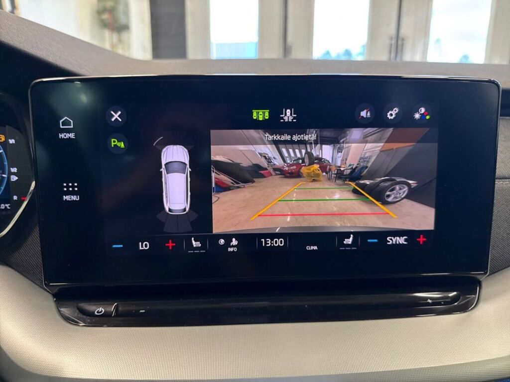 Skoda Octavia 2024 Harmaa