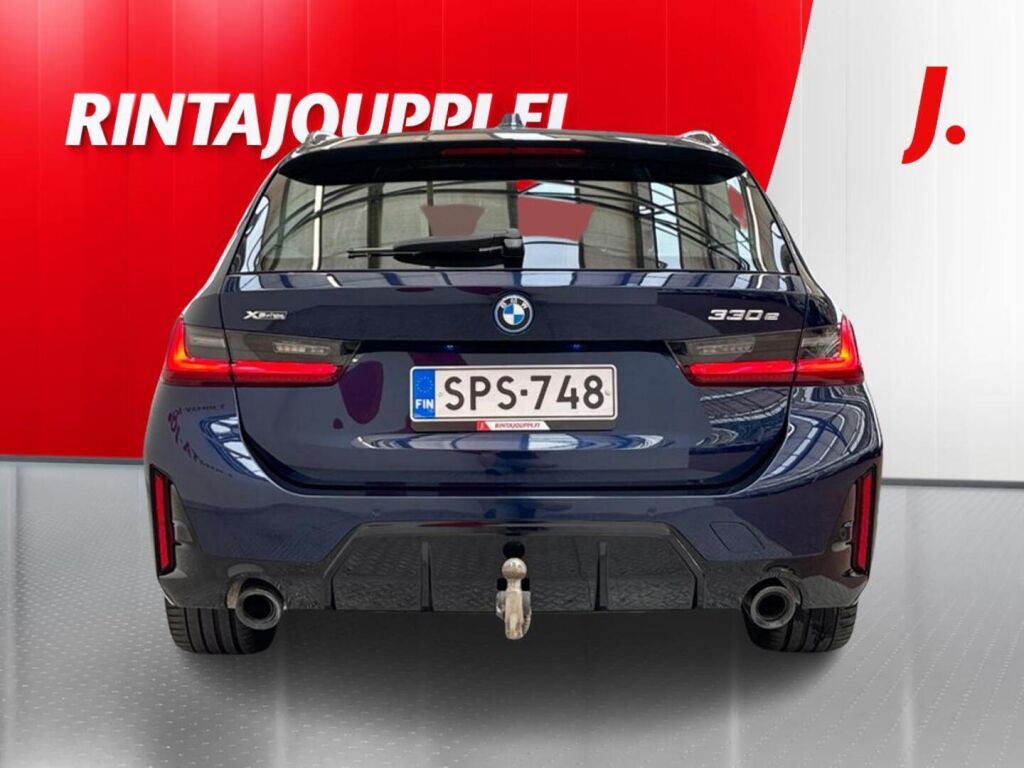 BMW 330 2024 Sininen
