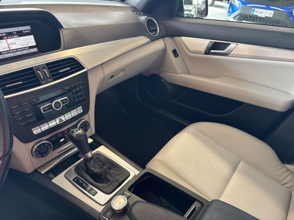 Mercedes-Benz C 2012 Harmaa