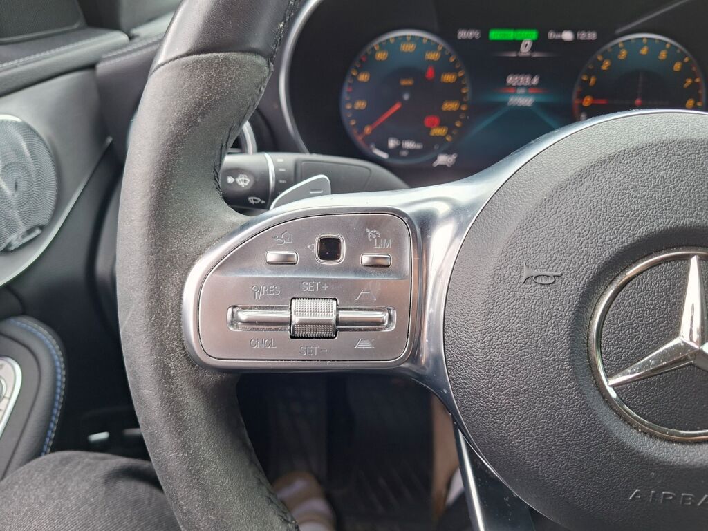 Mercedes-Benz C 2021 Musta