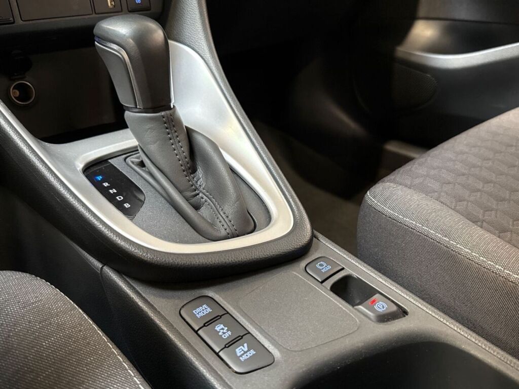 Toyota Yaris 2023 Sininen