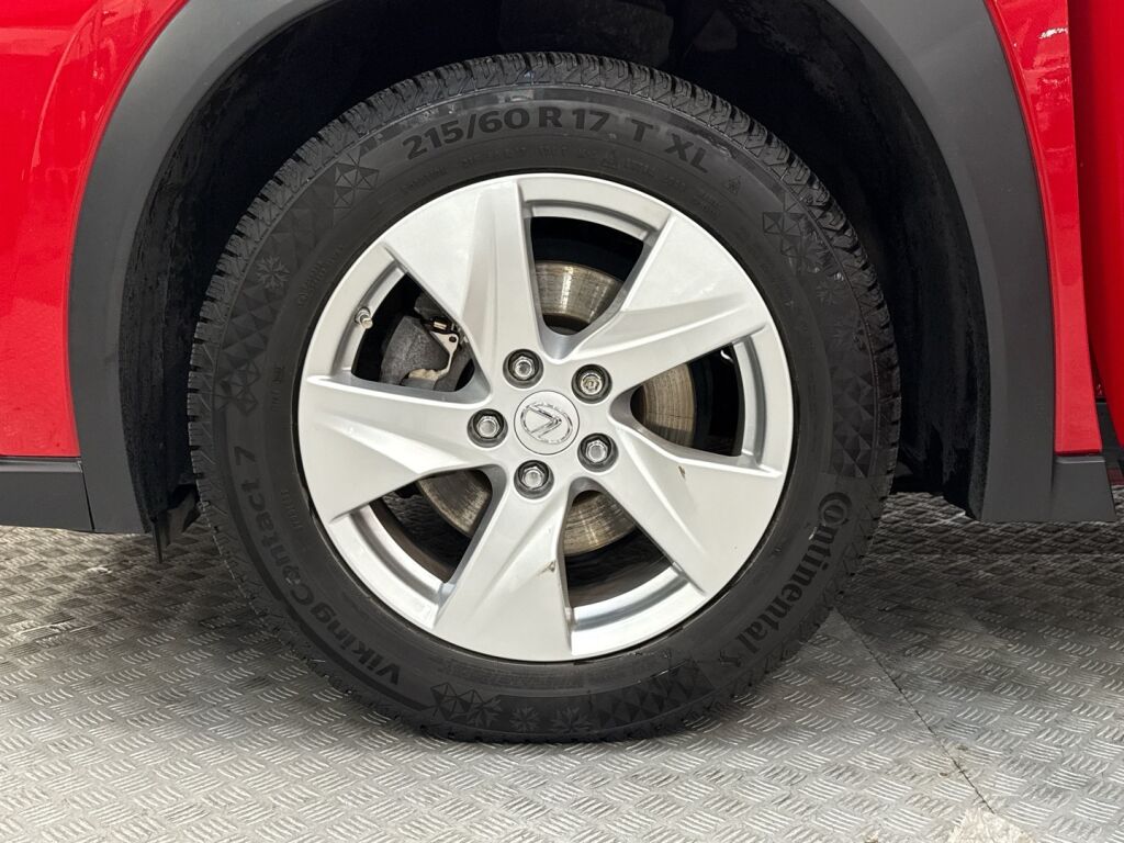 Lexus UX 2020 Punainen