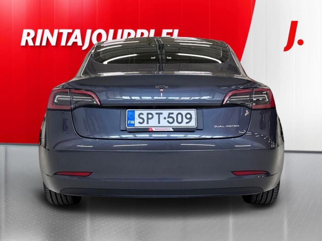 Tesla Model 3 2022 Harmaa