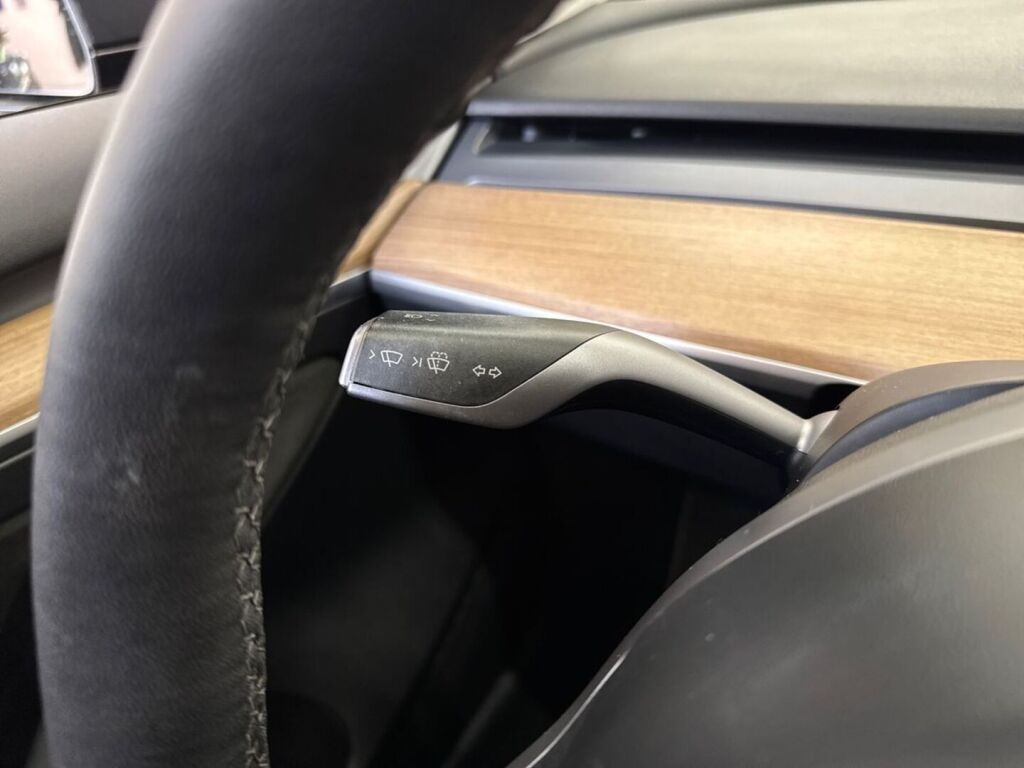 Tesla Model 3 2022 Harmaa