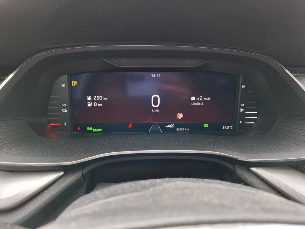 Skoda Octavia 2024 Musta