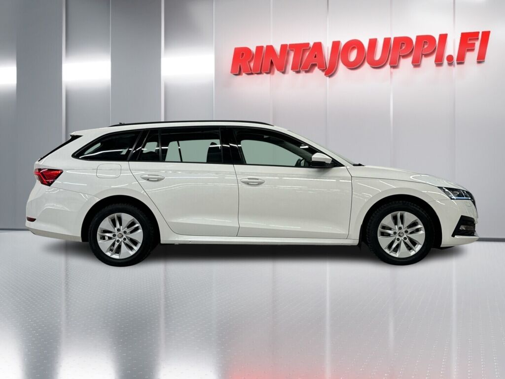 Skoda Octavia 2024 Valkoinen