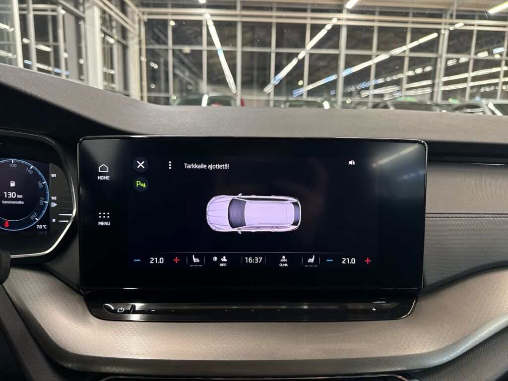 Skoda Octavia 2024 Valkoinen