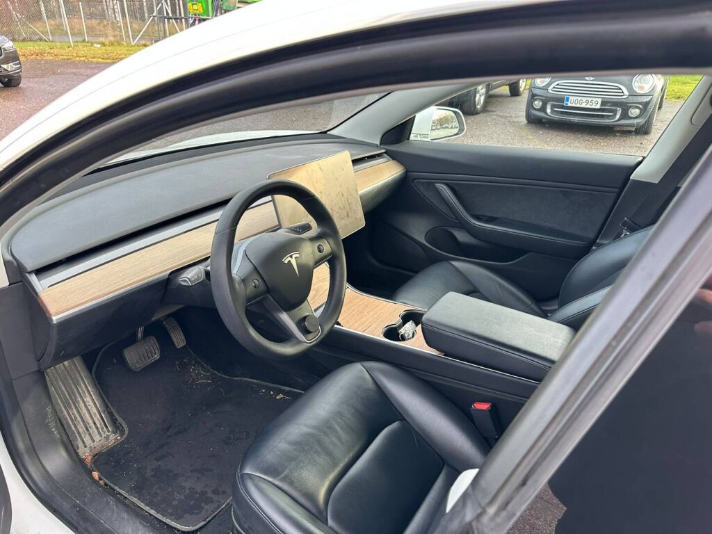 Tesla Model 3 2019 Valkoinen