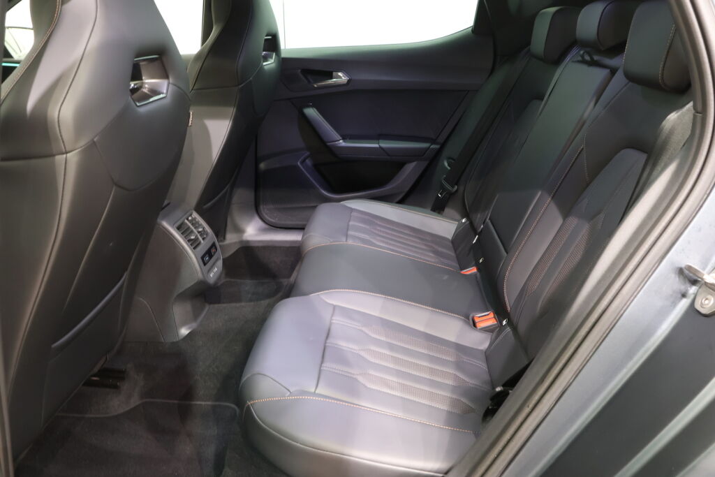 Cupra Leon 2021 Harmaa