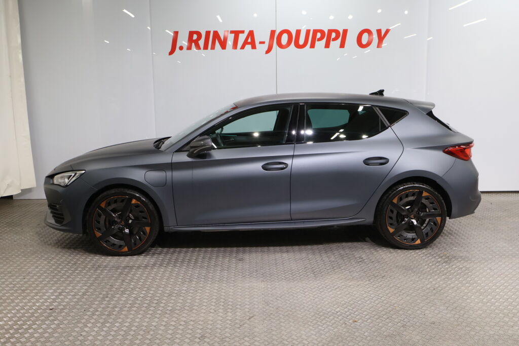 Cupra Leon 2021 Harmaa