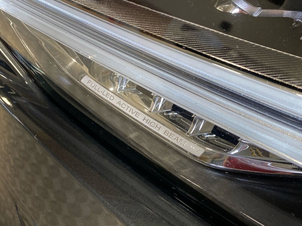 Volvo V90 2019 Harmaa