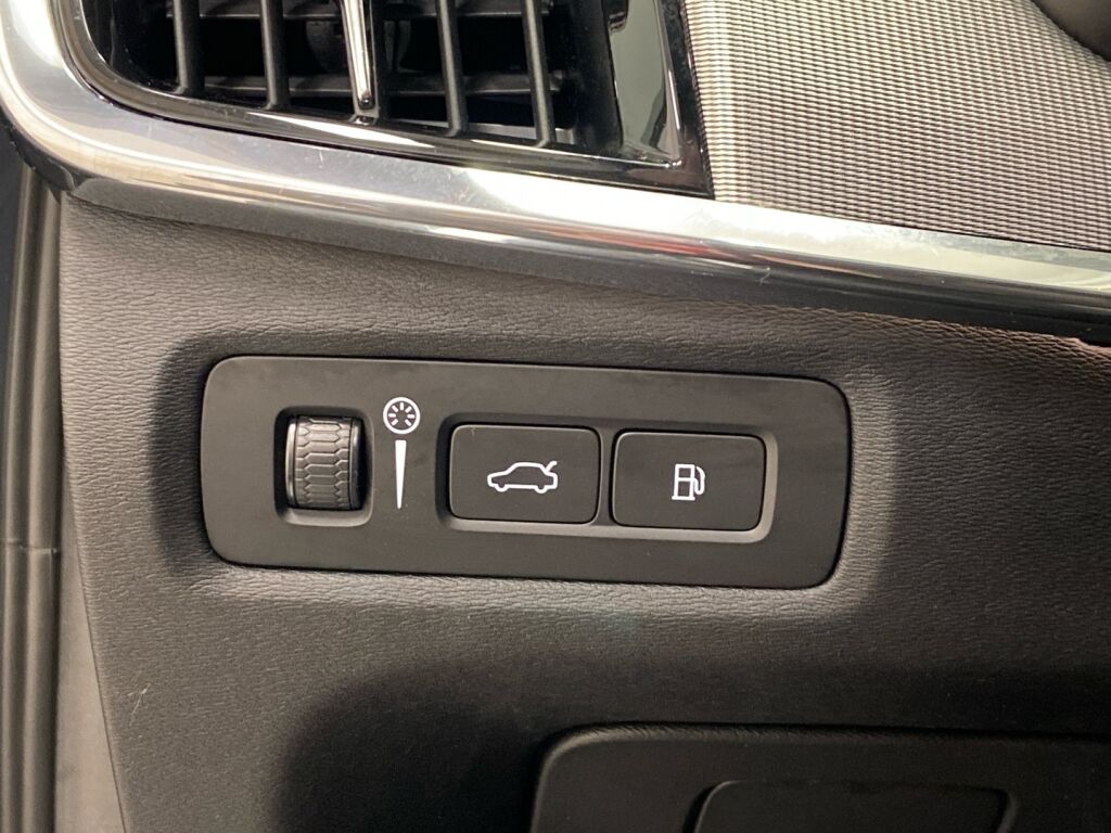 Volvo V90 2019 Harmaa