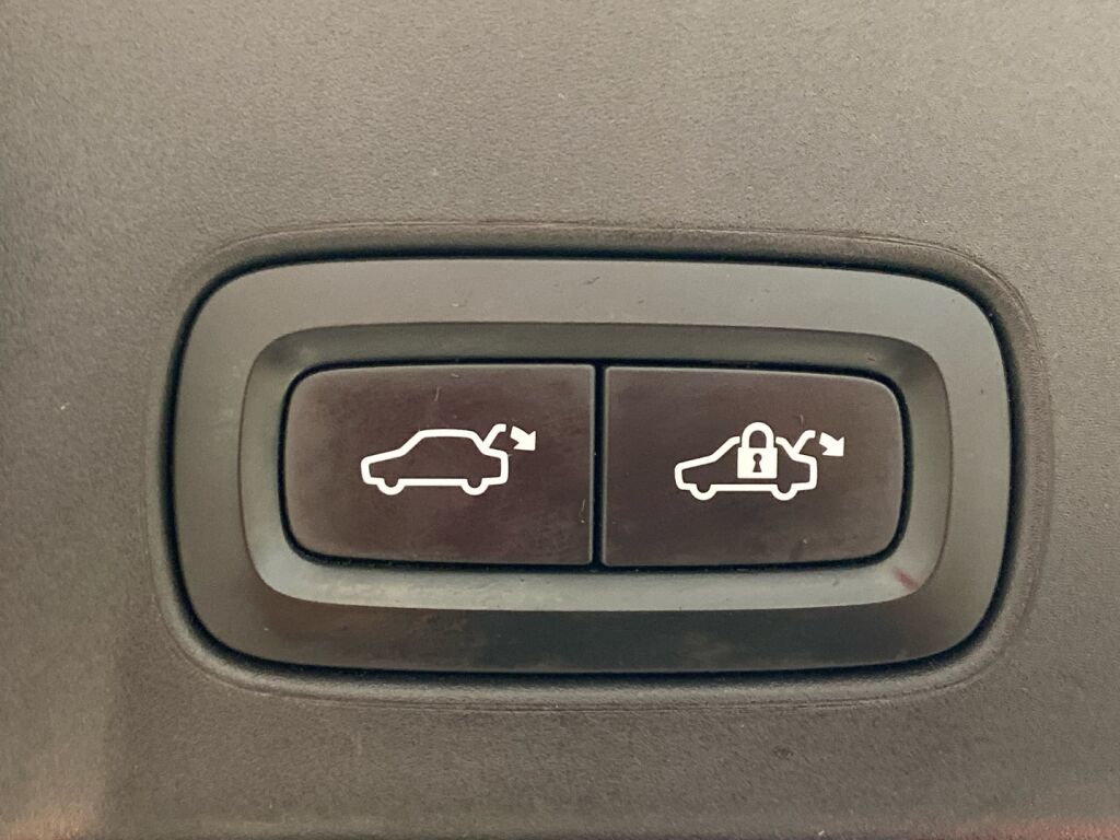 Volvo V90 2019 Harmaa