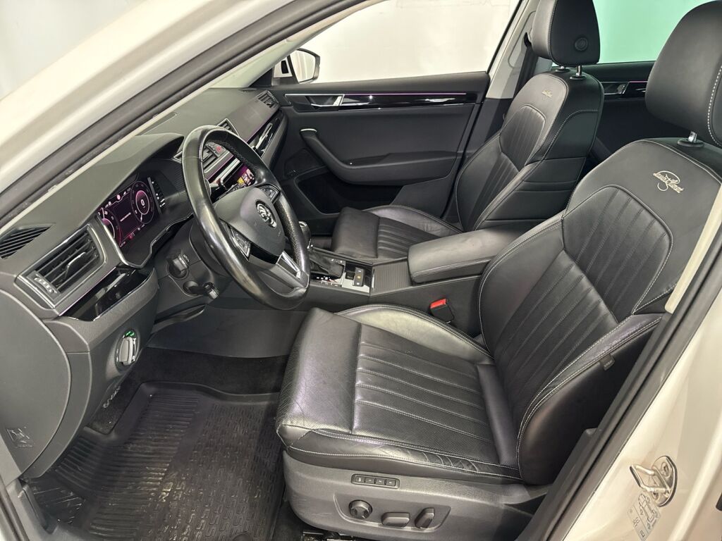 Skoda Superb 2020 Valkoinen