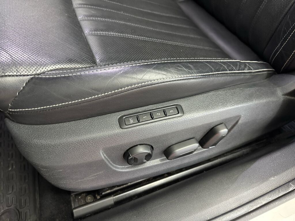 Skoda Superb 2020 Valkoinen