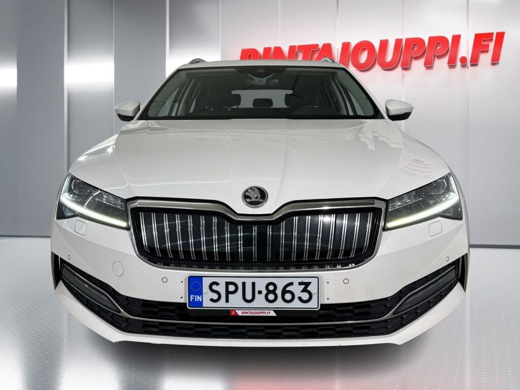 Skoda Superb 2020 Valkoinen