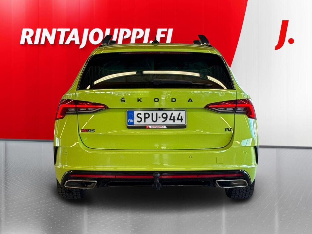 Skoda Octavia 2024 Metallinhohto Vihreä (Mamba Green)