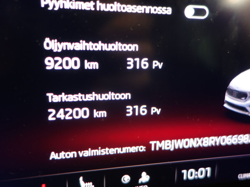 Skoda Octavia 2024 Metallinhohto Vihreä (Mamba Green)