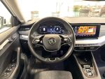 Skoda Octavia 2024 Valkoinen