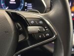 Skoda Octavia 2024 Valkoinen