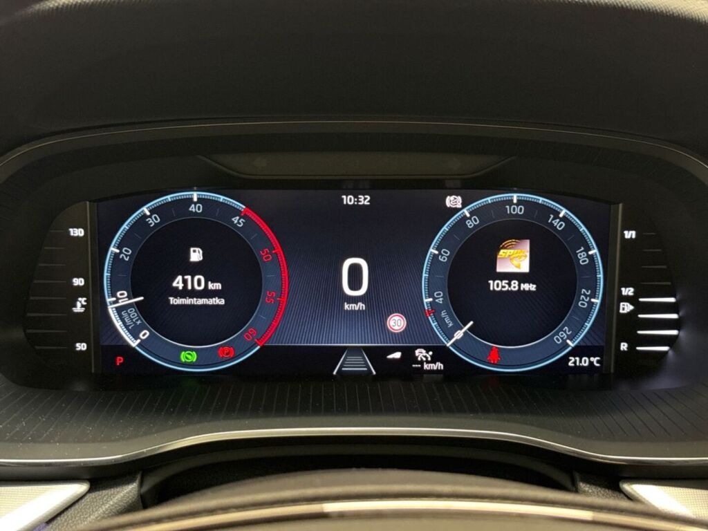 Skoda Octavia 2024 Valkoinen