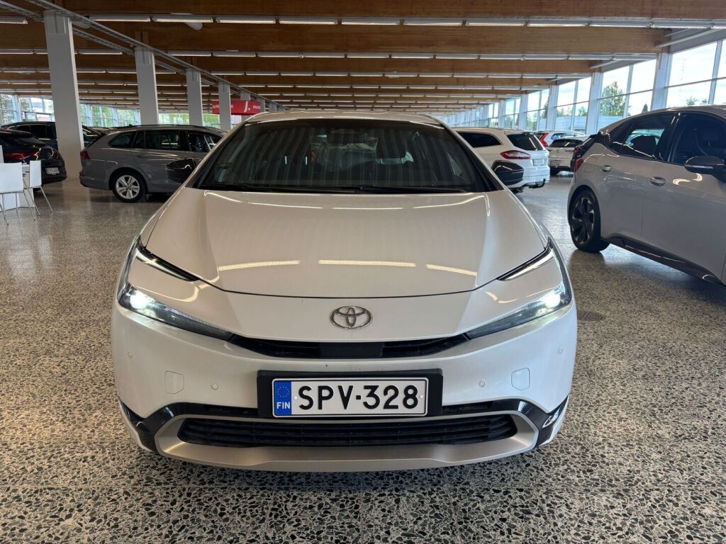 Toyota Prius Plug-in 2024 Valkoinen
