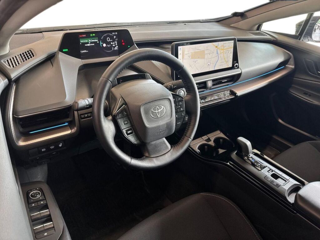 Toyota Prius Plug-in 2024 Valkoinen