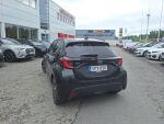 Toyota Yaris 2024 Musta