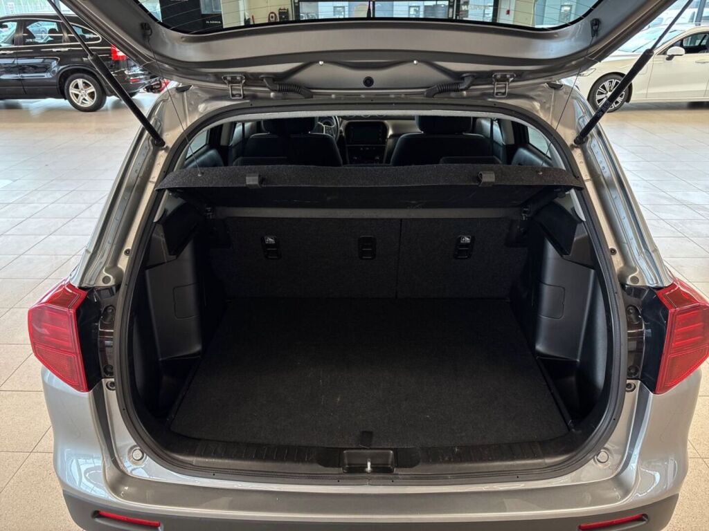 Suzuki Vitara 2024 Harmaa