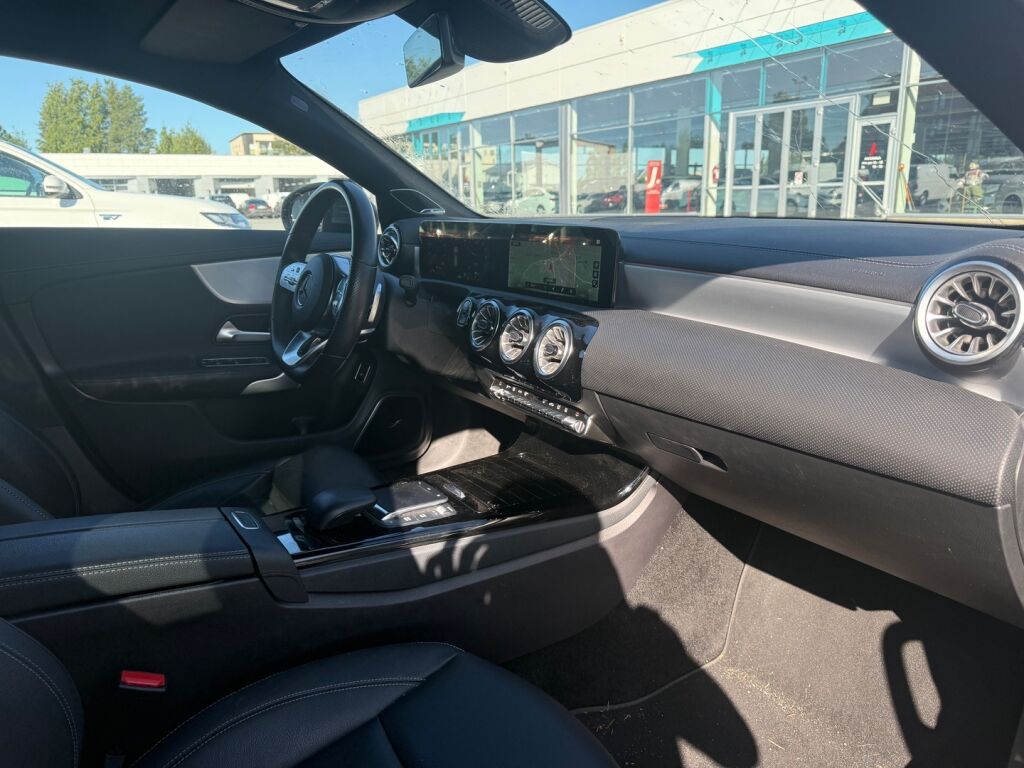 Mercedes-Benz CLA 2023 Harmaa