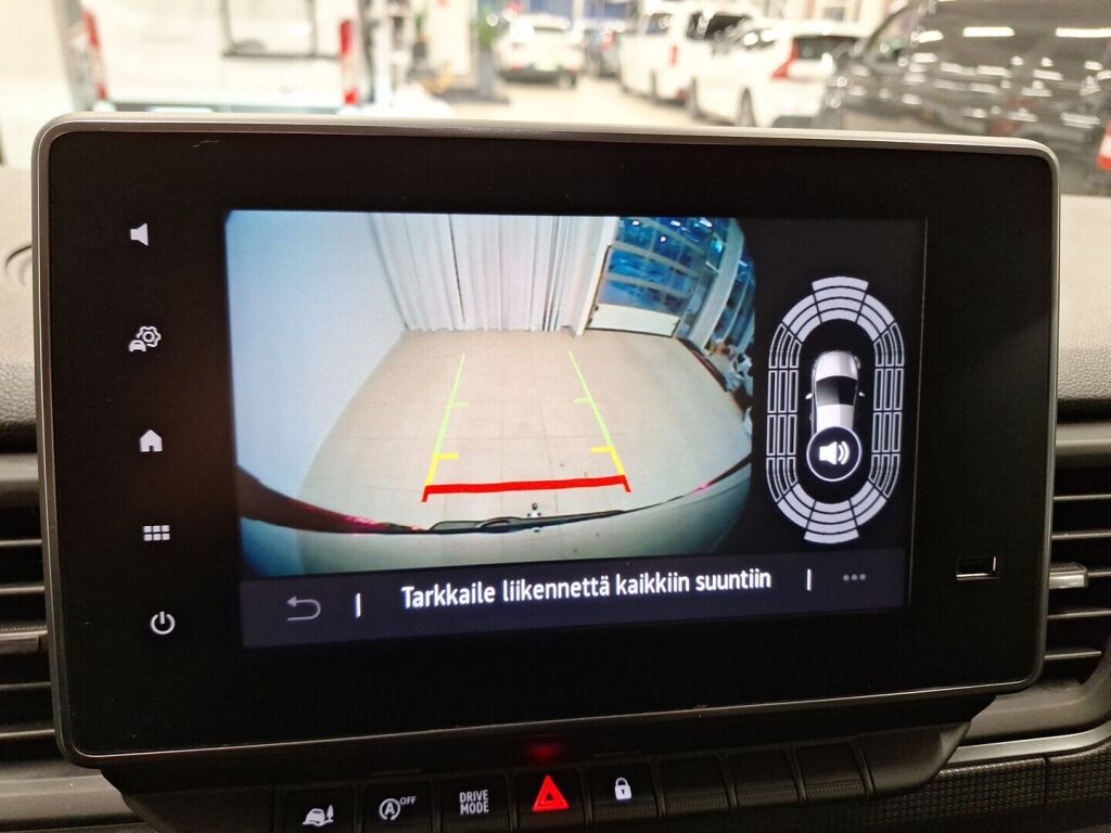 Nissan Primastar 2024 Musta