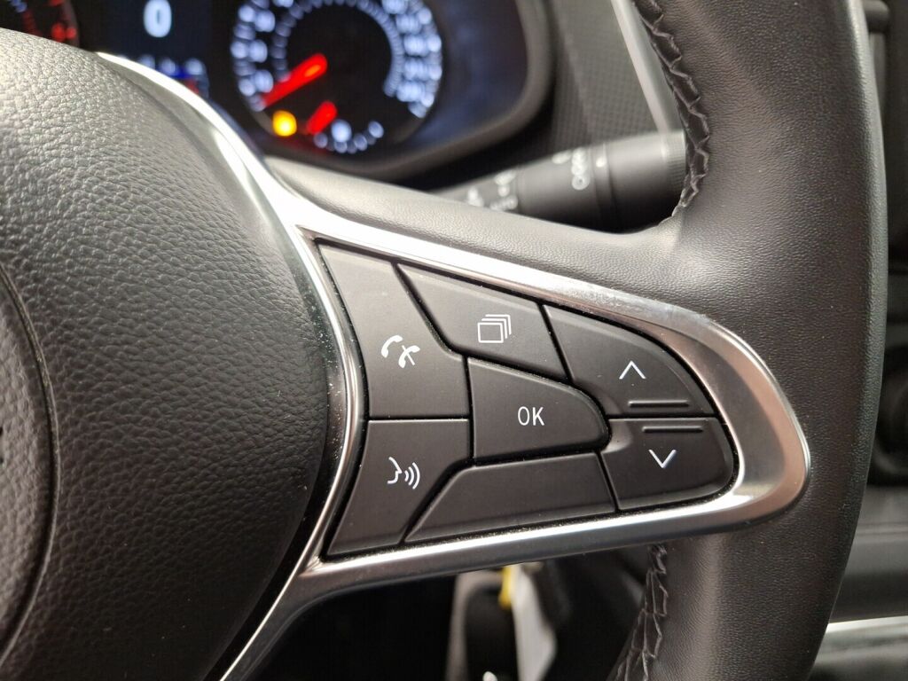 Nissan Primastar 2024 Musta