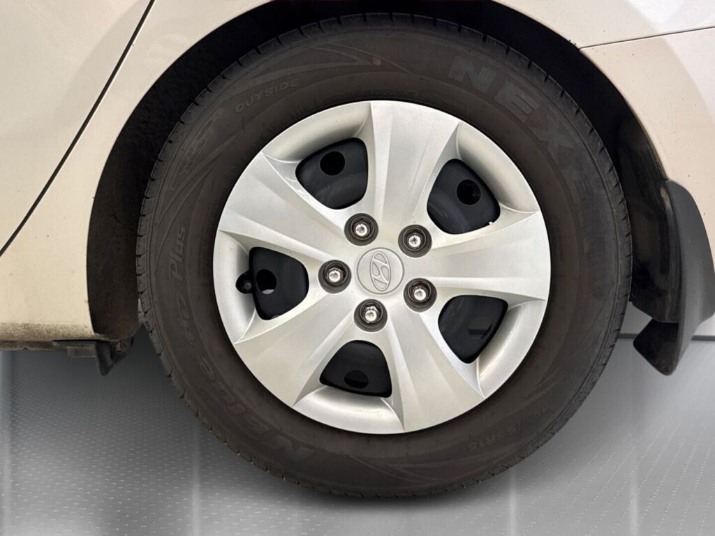 Hyundai i30 2010 Hopea