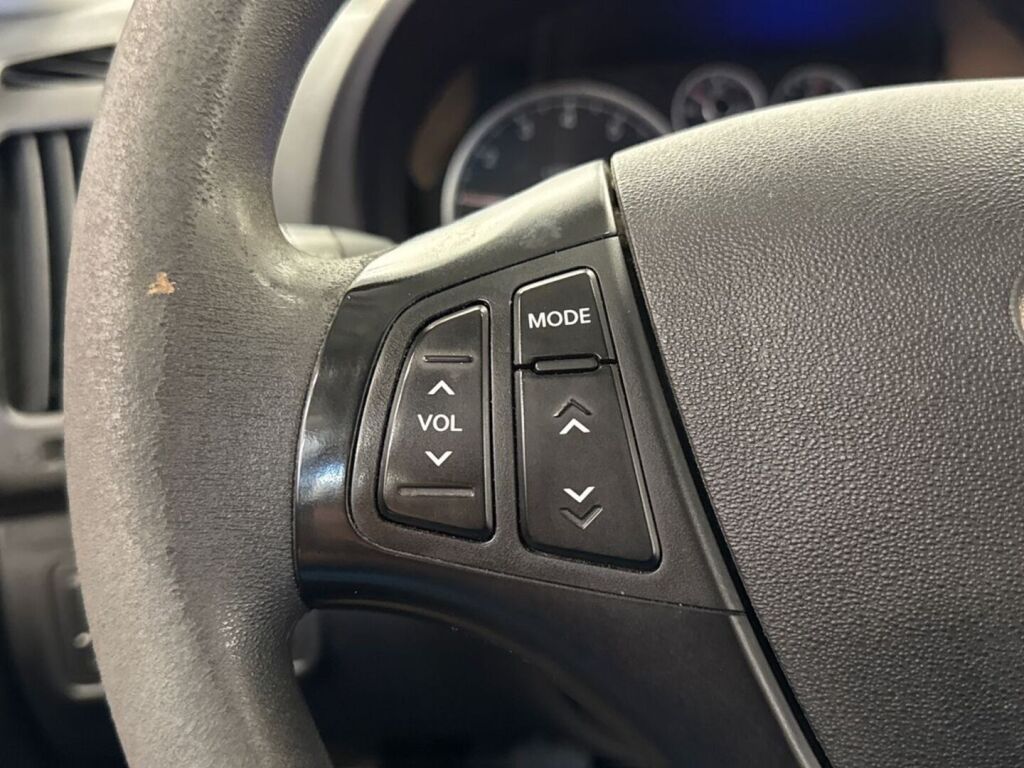 Hyundai i30 2010 Hopea