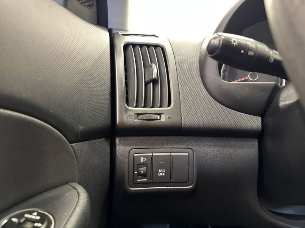 Hyundai i30 2010 Hopea