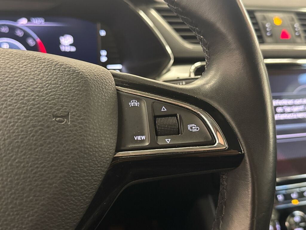 Skoda Superb 2020 Sininen