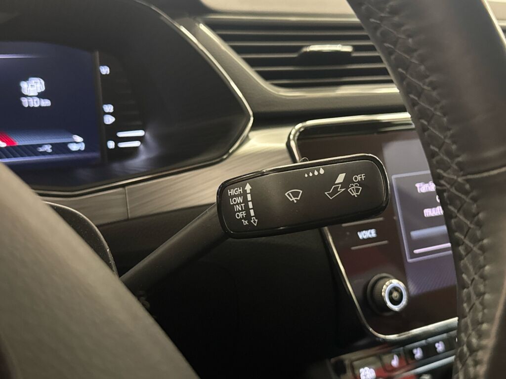 Skoda Superb 2020 Sininen