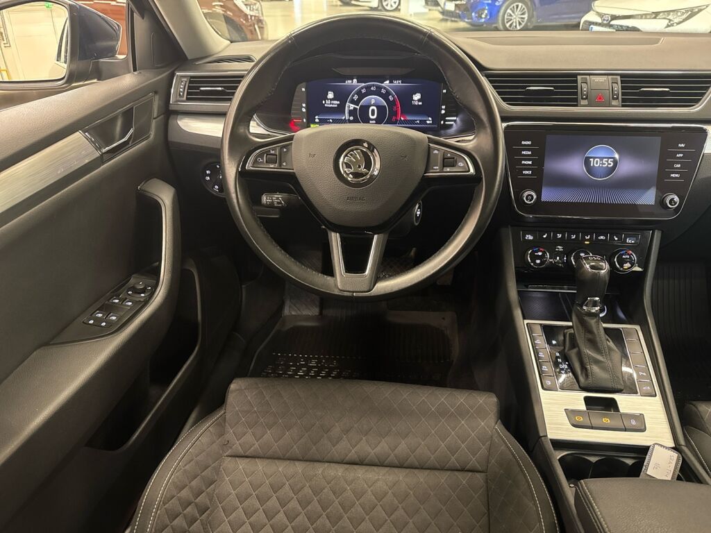 Skoda Superb 2020 Sininen